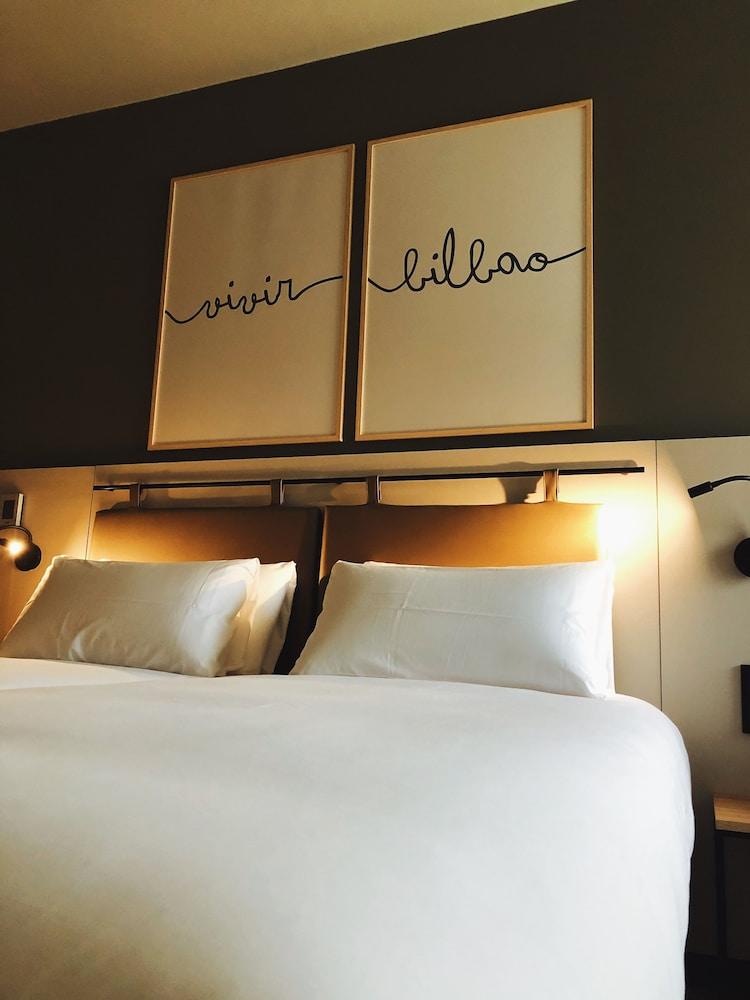 Hotel Bed4U Bilbao Exterior foto