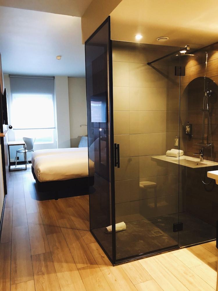Hotel Bed4U Bilbao Exterior foto