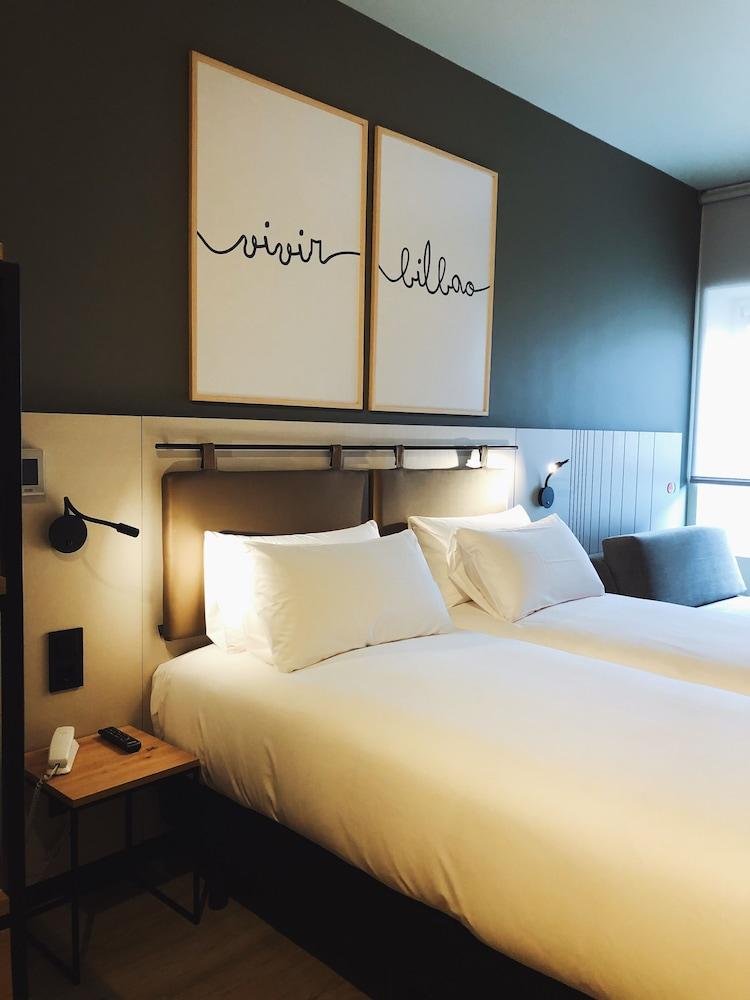 Hotel Bed4U Bilbao Exterior foto